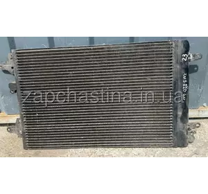 Радиатор кондиционера 7m3820411